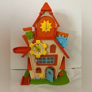 JUST PLAY TICKETY TOC TRAIN HOUSE PLAYSET WITH DOG VEHICLE